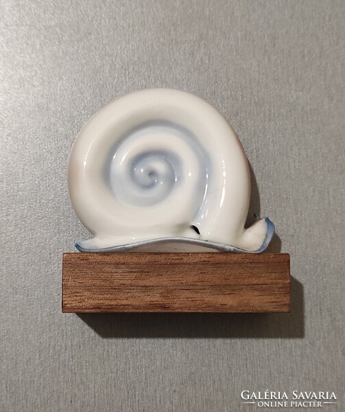 Régi, Aquincum porcelán csiga eladó