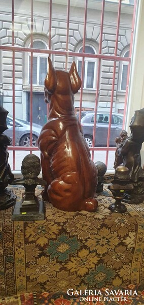 85 cm-es Hatalmas méretű fából faragott kutya. Nagyon szép faragással. kb: 15-20 kg.