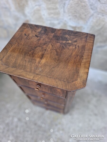 Biedermeier kiskomód, smizett