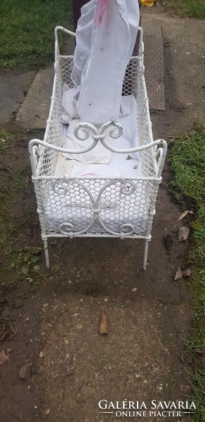Régi vas játék ágy....kb 60 cm...