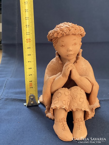 Illár Erzsébet terrakotta szobor, figura