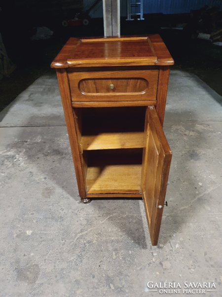 Bécsi kis szekrényke ca.1880