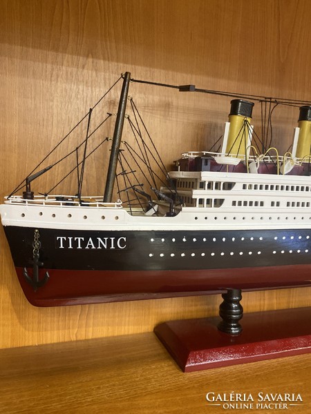 Óriás Titanic modell 80cm