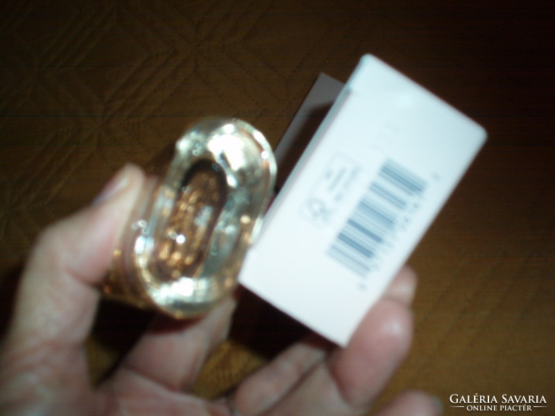 Modern MUSE ESTÉE LAUDER 50 ml parfüm dobozában