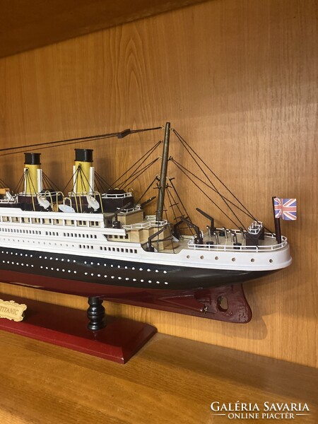 Óriás Titanic modell 80cm
