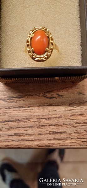 14 K arany 3,48 g korall gyűrű eladó