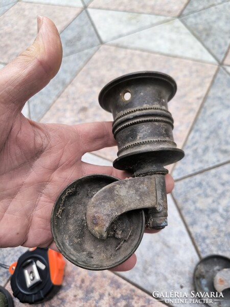 Antik öntött réz bronz tömör guruló làbak zongora bútor hangszer làb 3 db ,2,4 kg.1890- 1910.