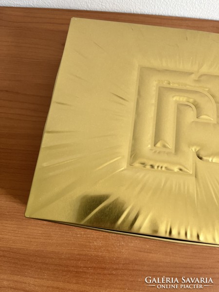 Paco Rabanne arany színű fém doboz