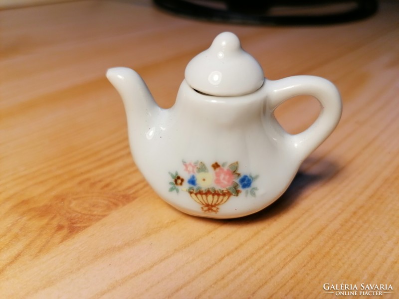 Miniatűr teáskészlet, porcelán, baba  játék