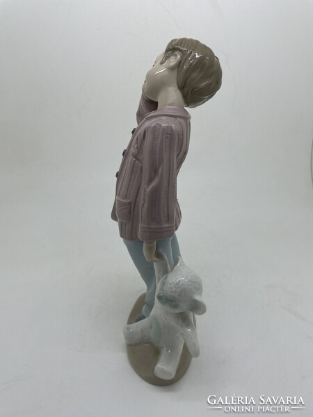 Lladro Nao álmos kisfiú játékmacival 18cm Sleepy Head