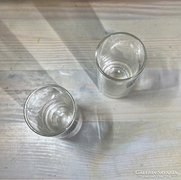 Volán feles poharak