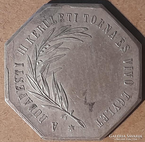 UTE . Budapesti lll. ker Torna és Vívó Egyesület . Kb1930  . 34 mm  13,4gramm . Jelzetlen Ag ezüst .