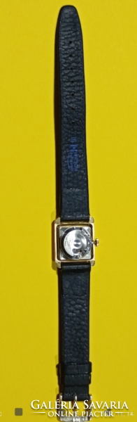 DOXA ARANY ,AUTOMATA ,18 KARÁTOS SVÁJCI  NŐI KARÓRA