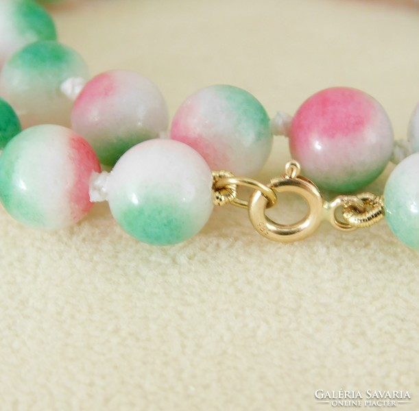 14 K Arany Jade Nyaklánc, 8.5 mm-es Multikolor Kövekkel