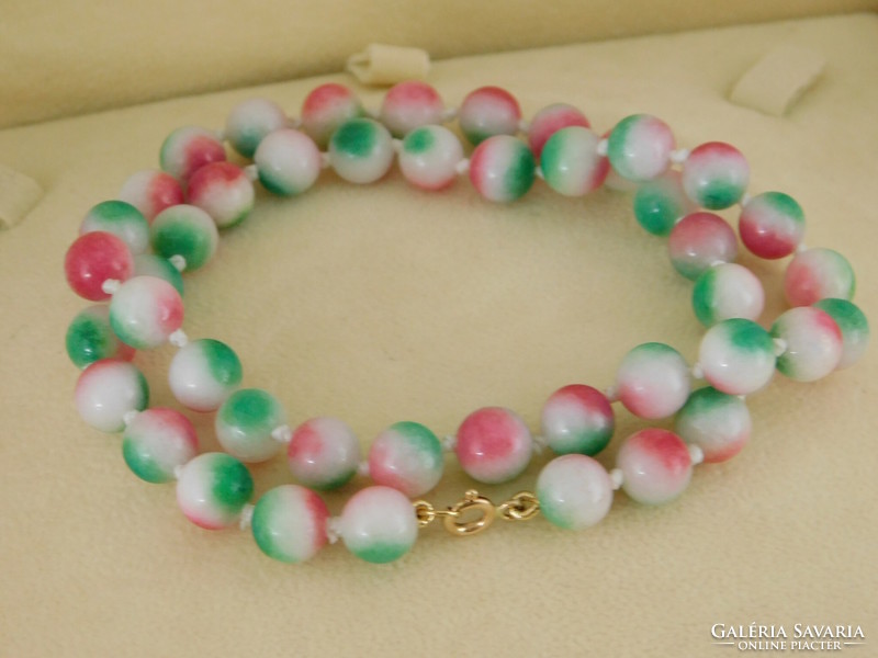 14 K Arany Jade Nyaklánc, 8.5 mm-es Multikolor Kövekkel