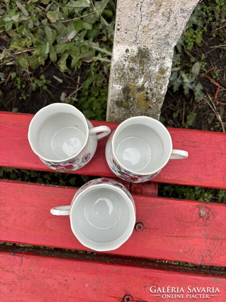 Zsolnay virágos hasas  bögre csésze  findzsa nagymama kincse porcelán lakásdekoráció
