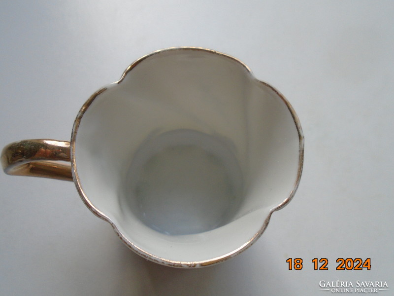 1901 Szecessziós,architekturális ,eozin mázas, arany mintás kávés csésze lila virágokkkal