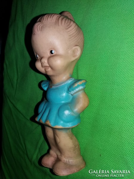 Antik Aradeanca gumi kislány játék baba figura 17 cm a képek szerint