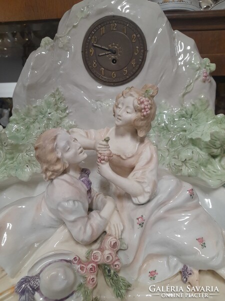 Alt Wien Ca.1910-20 Évek Nagyméretű Fajansz Szerelmespár,Asztali Lámpatest,Kandalló Óra. 48 cm.