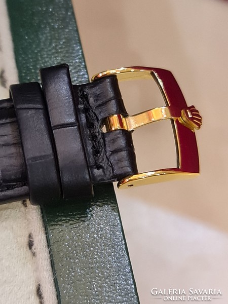 ROLEX DAY-DATE 36 RITKA ONYX SZÁMLAPOS 18KT TÖMÖR ARANY ÓRA