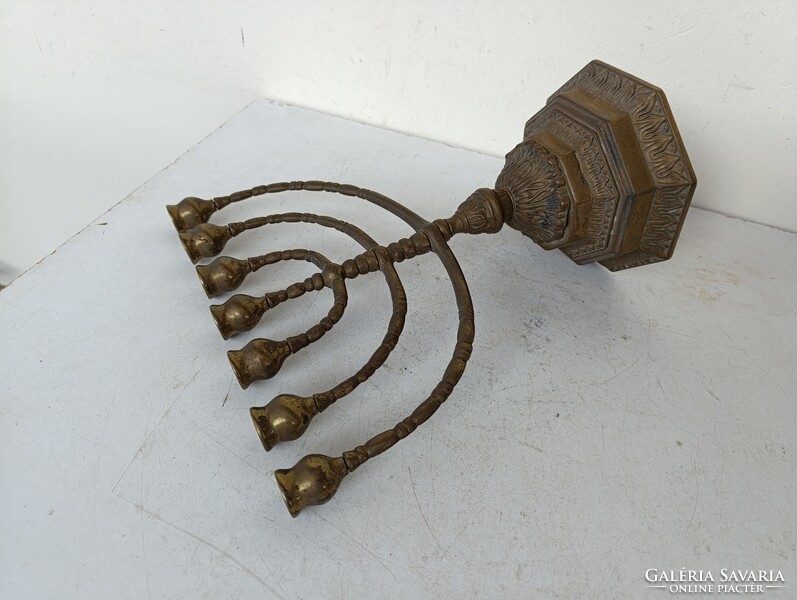 Antik menora judaika nagy réz zsidó gyertyatartó 7 ágú menóra lábán öntési anyaghiba repedés 527