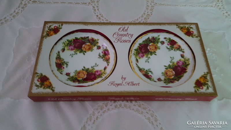 Old Country Roses by Royal Albert díszdobozos tányérkák