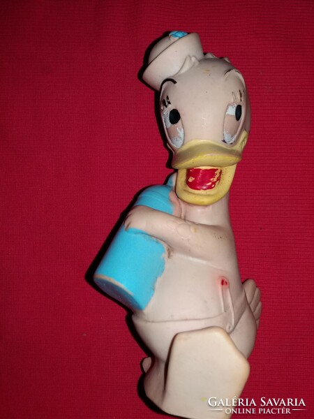 Antik extrém ritka gumi ARADEANCA gumi Donald kacsa játék figura tejes palackkal 19 cm képek szerint