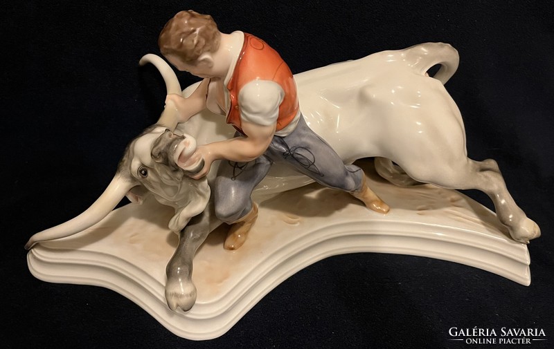 Herendi porcelán - Toldi a bikával, nagy méretű
