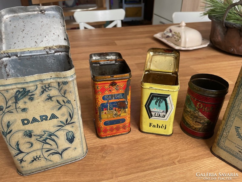 Régi fém pléh dobozok, Szent István cikória, Turán, Dara, Meinl tea, Kneipp maláta