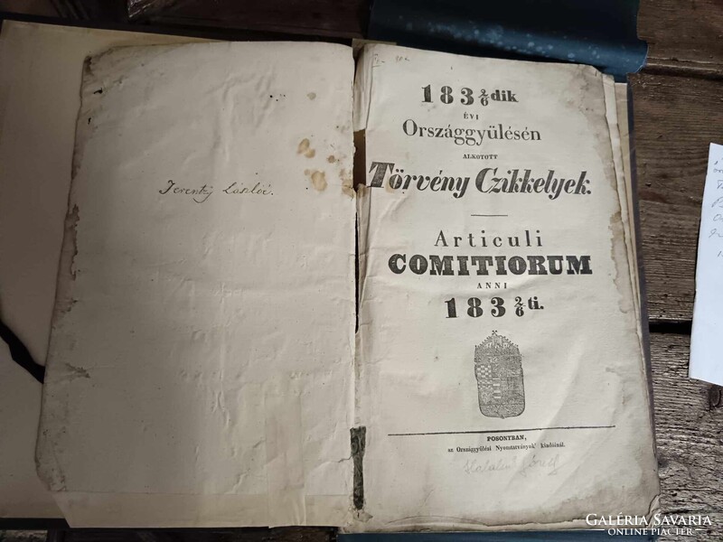 Lánchíd egy korlát oszlopa, igazi kuriózum, törvénycikk 1832-ből, budapesti öntöttvas relikvia,