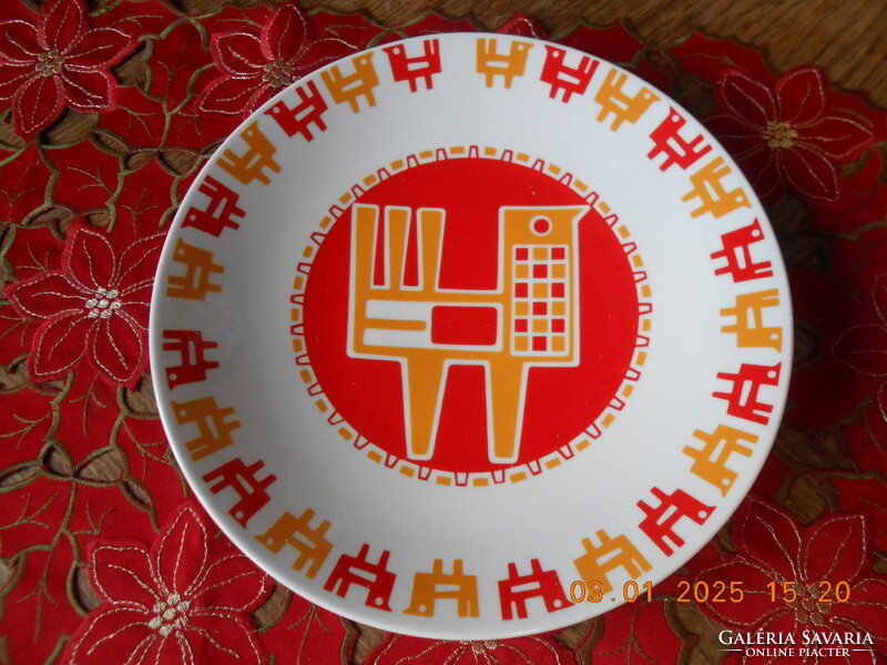 Zsolnay art deco Nádor Judit madaras falitányér