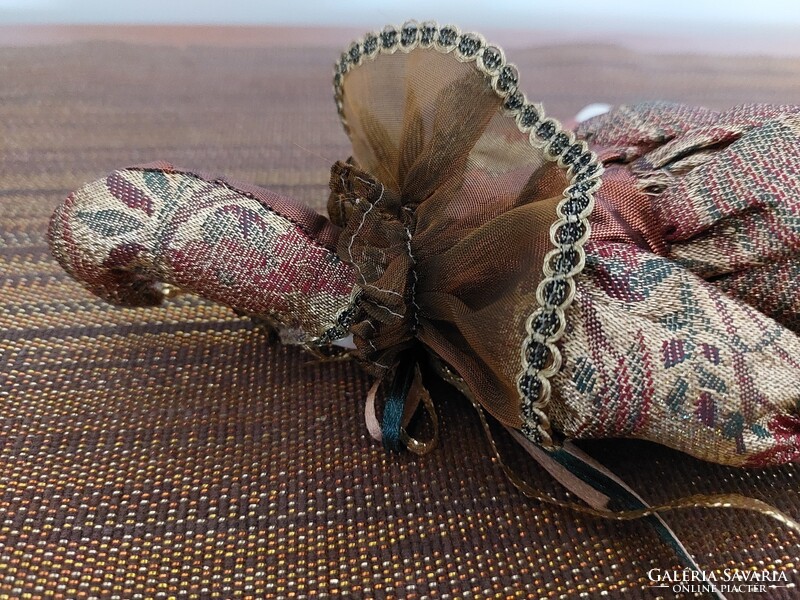 Velencei porcelán baba karneváli dísz bohóc 24 cm