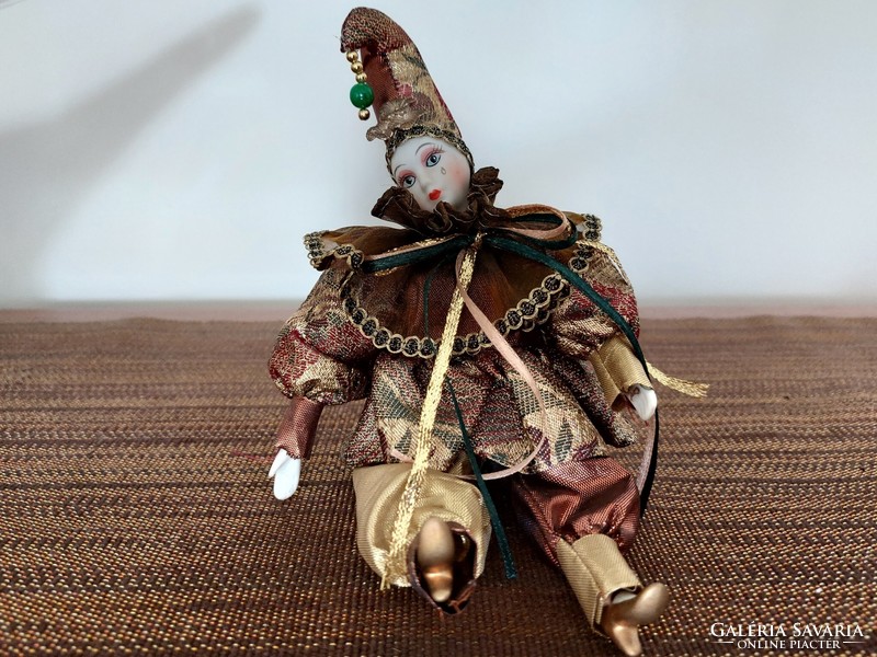 Velencei porcelán baba karneváli dísz bohóc 24 cm