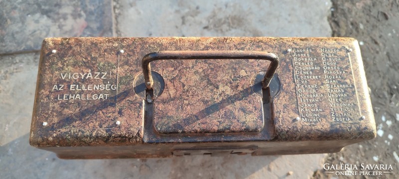 Katonai , military telefon , vigyázz az ellenség lehallgat !