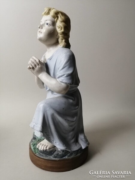 ANTIK BISZKVIT PORCELÁN SZOBOR - IMÁDKOZÓ KISLÁNY