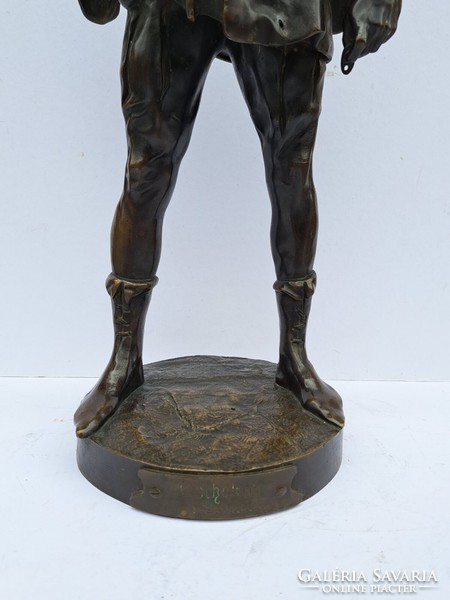 Eredeti antik nagy méretű Emile Louis Picault (1833-1915) "L'escholier" című férfi bronz szobor