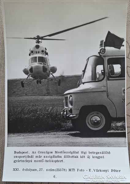 MTI fotó  , kép  Budapest légi betegszállító mentő helikopter és mentő autó1980