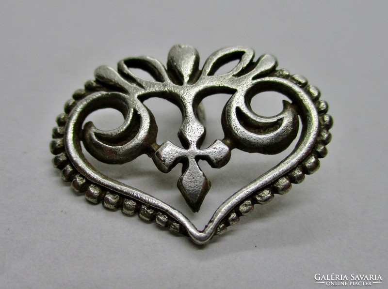 Gyönyörű régi magyar motívumos  ezüst  medál