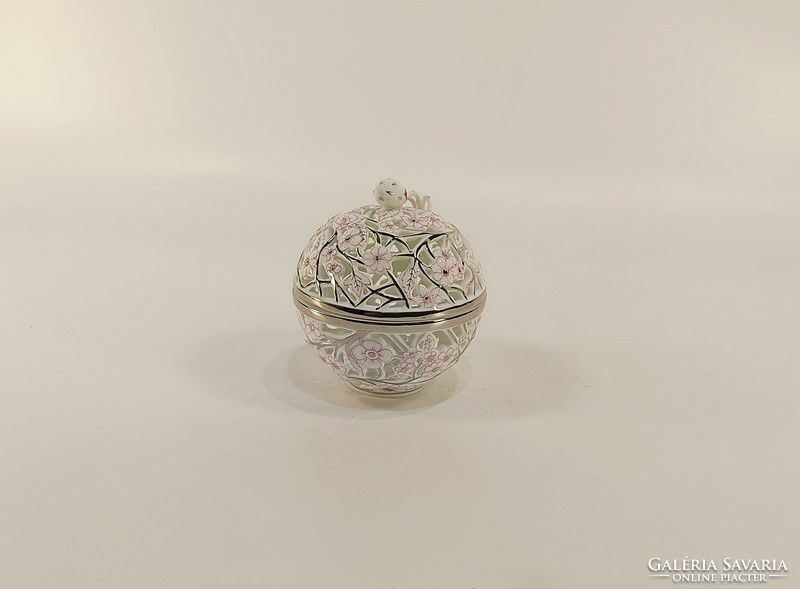 HERENDI, ÁTTÖRT KÉZZEL FESTETT PORCELÁN BONBONIER, HIBÁTLAN ! (K009)