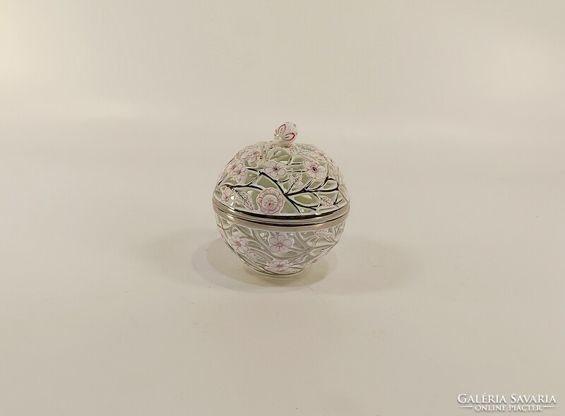 HERENDI, ÁTTÖRT KÉZZEL FESTETT PORCELÁN BONBONIER, HIBÁTLAN ! (K009)