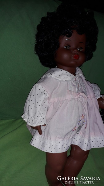 1970's Vintage német MINŐSÉGI Lissi Batz - Vinyl plasztik néger csoki baba 44cm ALVÓS SÍRÓS HIBÁTLAN