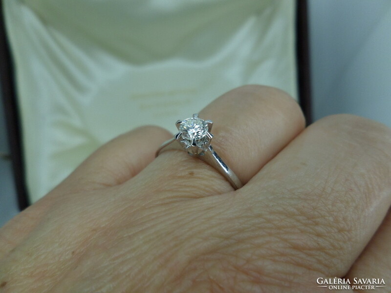 Fehérarany brilles szoliter gyűrű cca 0.28 ct