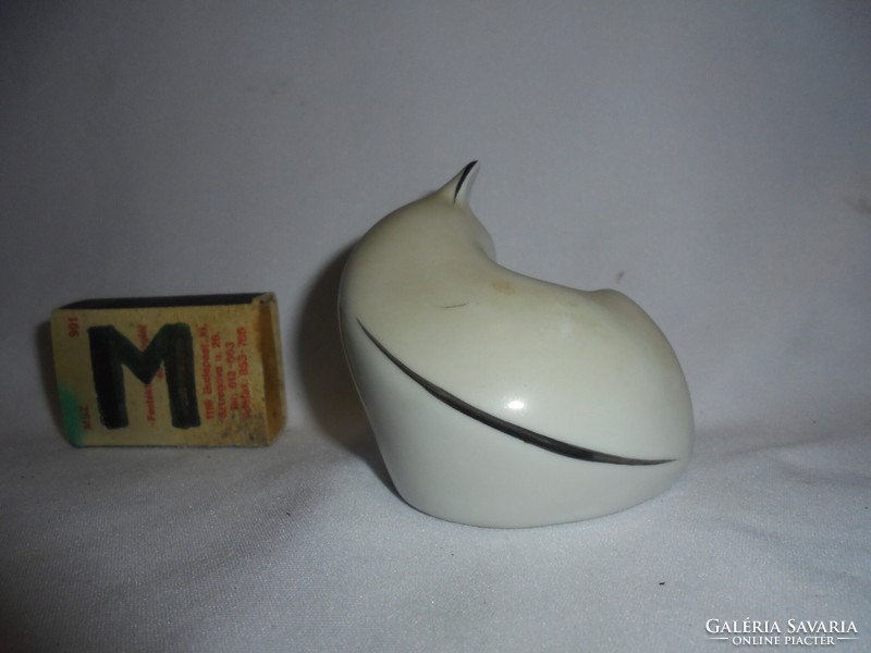 Hollóházi art deco alvó cica figura, nipp