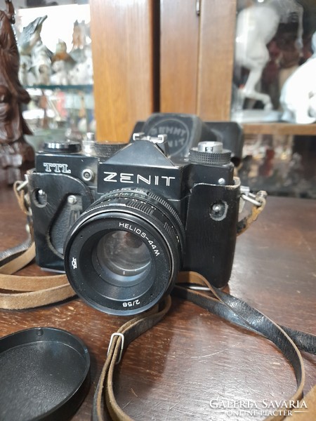 ZENIT TTL Helios-44M Tükörreflexes Fényképező.