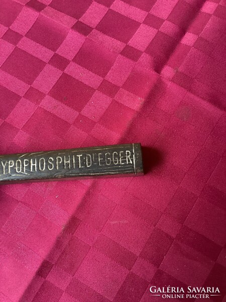 Gyógyszertári Dr EGGER levél nehezék reklám tárgy 17 cm.