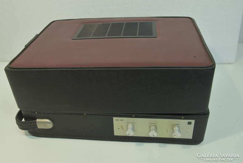 Supraphon lemezlejátszó A067