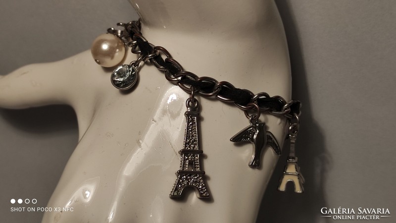 Karkötő zsuzsuval charm kb 9 zsuzsu figurával lánc Eiffel torony Párizs