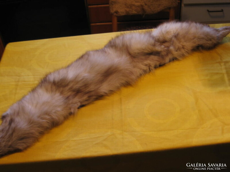 Ezüst róka gallér