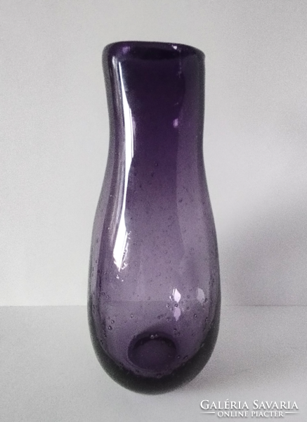 MILOSLAV KLINGER- ŽELEZNY BROD AMETISZT LILA VASTAG ÜVEG VÁZA 1960-1970 -ES ÉVEKBŐL