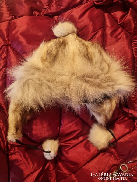 Ezüst róka szőrme sapka